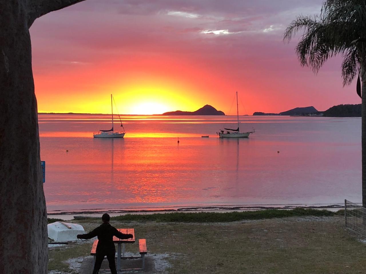 Salamander Beach Accommodation - Adults Only Salamander Bay Buitenkant foto